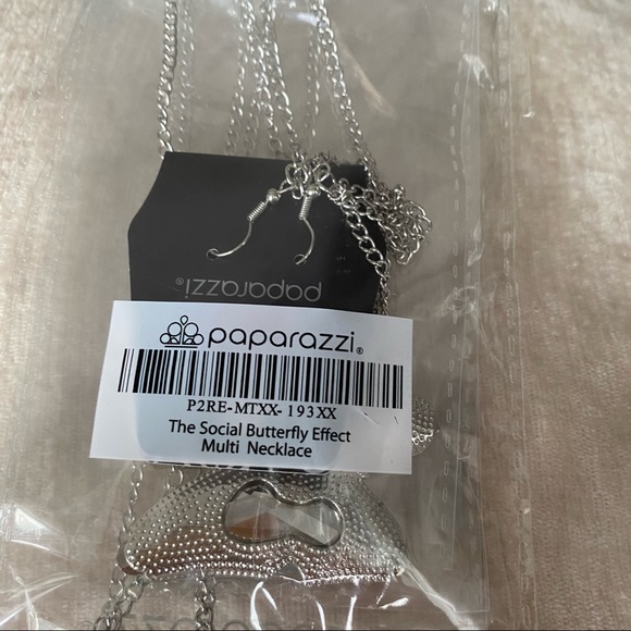 Paparazzi Jewelry The Social Butterfly Effect Multi Necklace Brand New - Picture 5 of 5
